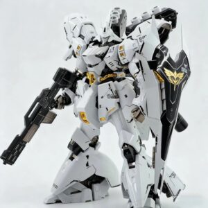 Bandai Sazabi (Custom White & Gold Ver.)