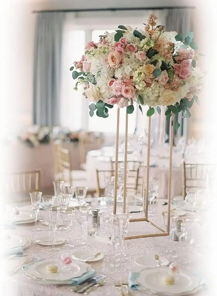 AetherGlow Minimalist Gold Geometric Pillar Flower Stands